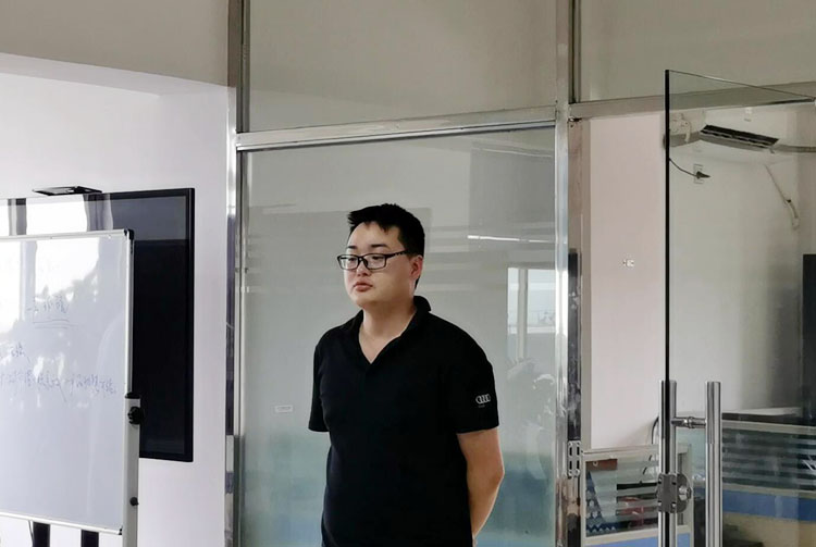 91视频成人免费版科技8月总结会如期而至